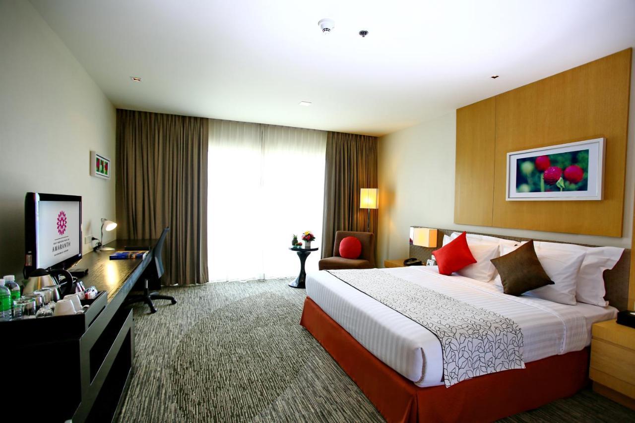 Amaranth Suvarnabhumi Hotel Bangkok Exterior photo Deluxe Room