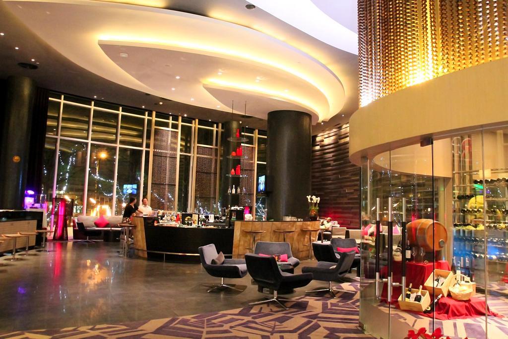 Amaranth Suvarnabhumi Hotel Bangkok Exterior photo The lobby of the hotel